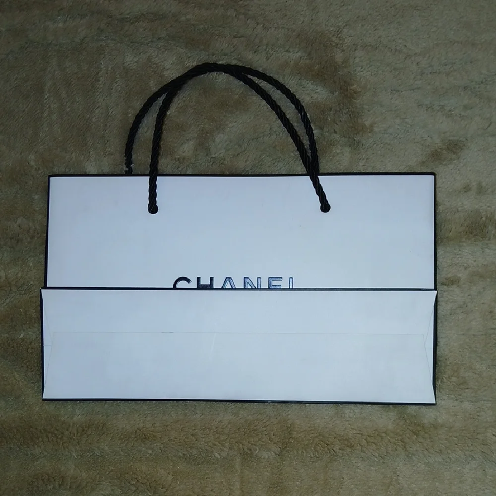 CHANEL elegant shopping